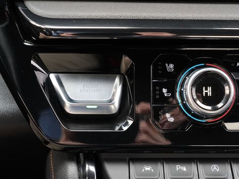 Used 2023 GMC Sierra 1500 AT4 w/ Technology Package image 35