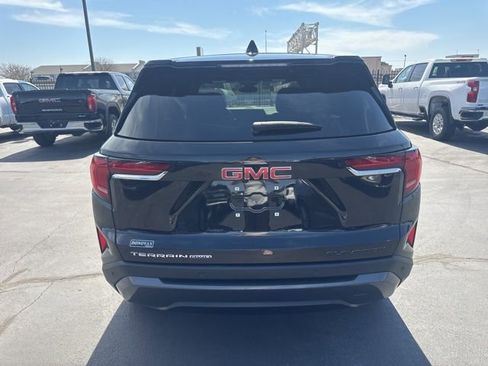 Used 2025 GMC Terrain Elevation AWD/4WD image 4