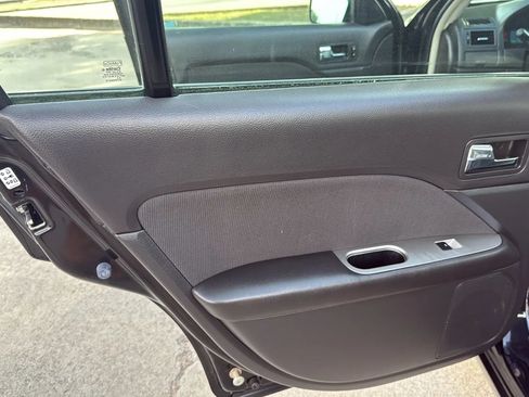 Used 2010 Ford Fusion Hybrid FWD image 11