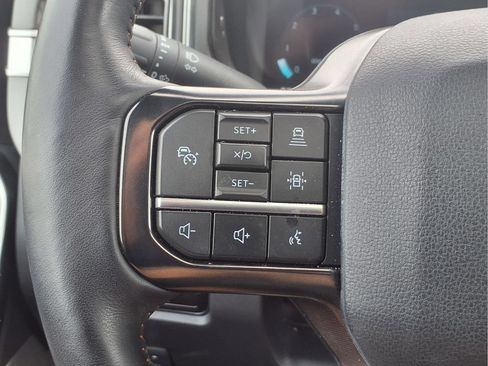 Used 2023 Ford F350 Platinum w/ Tremor Off-Road Package AWD/4WD image 14
