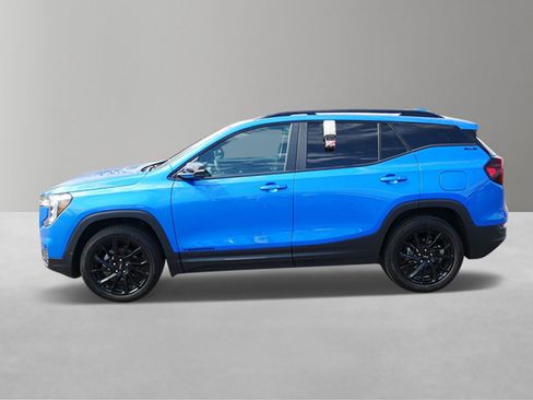 Used 2024 GMC Terrain SLE w/ Driver Convenience Package AWD/4WD image 6