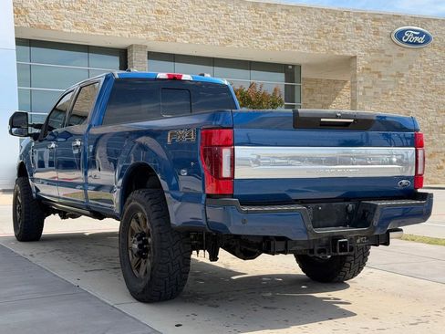 Used 2022 Ford F350 Platinum w/ FX4 Off-Road Package AWD/4WD image 11