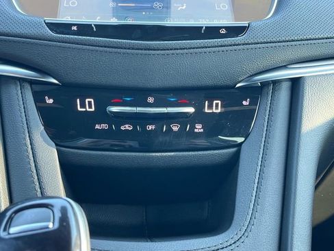 Used 2023 Cadillac XT5 Luxury image 35