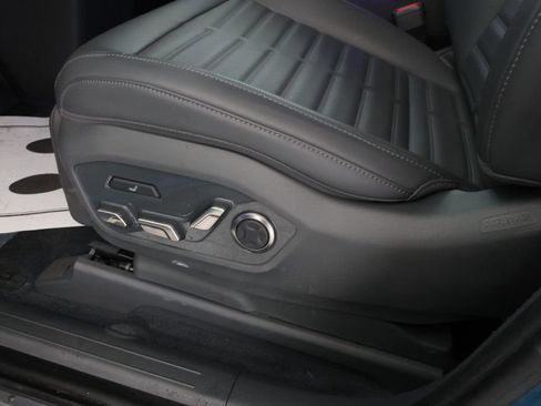 Used 2024 Kia EV9 Land image 12