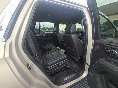 Used 2021 GMC Yukon Denali image 12