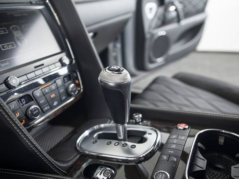 Used 2014 Bentley Flying Spur W12 AWD/4WD image 48