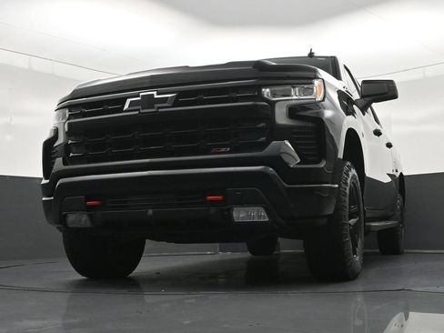 Used 2023 Chevrolet Silverado 1500 LT Trail Boss AWD/4WD image 31