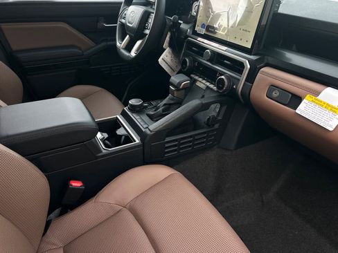 New 2026 Toyota 4Runner Limited image 18