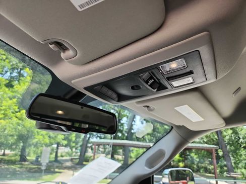 Used 2018 RAM 2500 Laramie AWD/4WD image 26