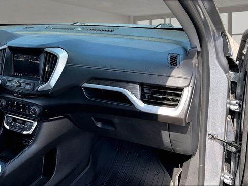 Used 2023 GMC Terrain SLE w/ Elevation Edition FWD image 24
