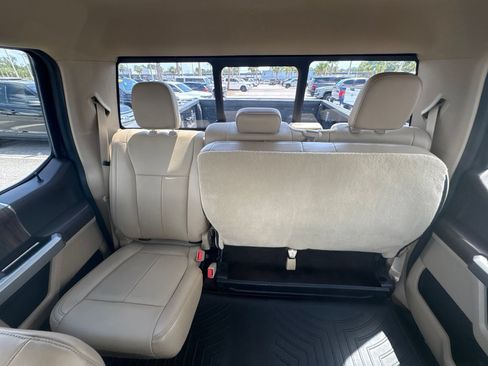 Used 2019 Ford F150 Lariat w/ Equipment Group 502A Luxury AWD/4WD image 35