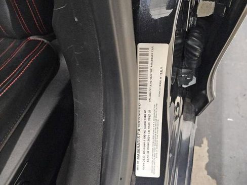 Used 2018 Maserati Ghibli S GranLusso image 14