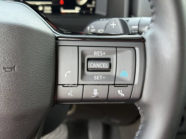 Certified 2025 Nissan Rogue SL w/ Tech Package FWD image 28