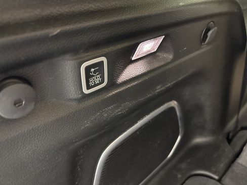 Used 2022 Jeep Grand Cherokee L Limited image 41