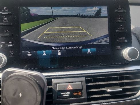 Used 2021 Honda Accord EX-L image 19