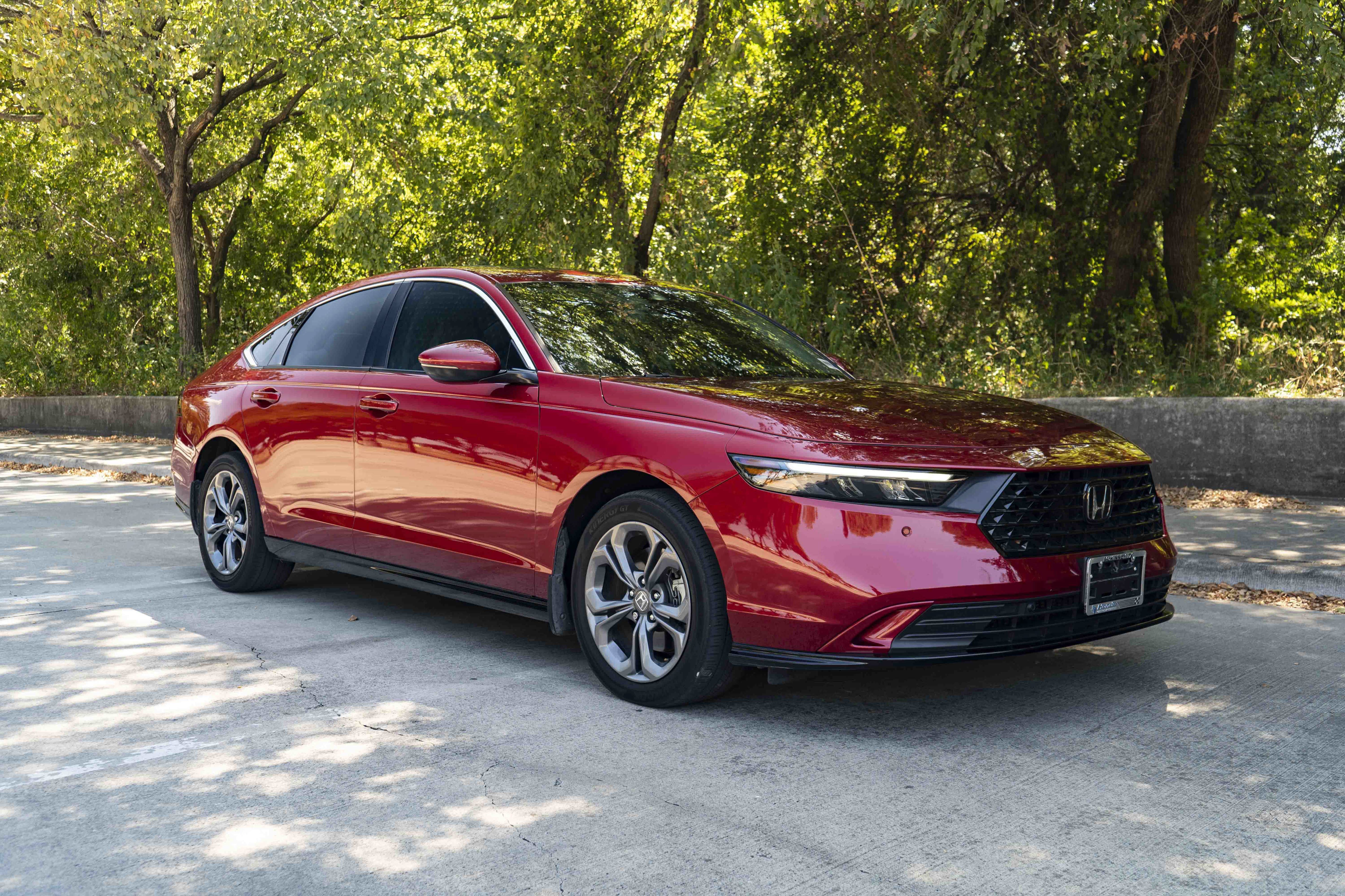 Used 2024 Honda Accord EX-L image 2