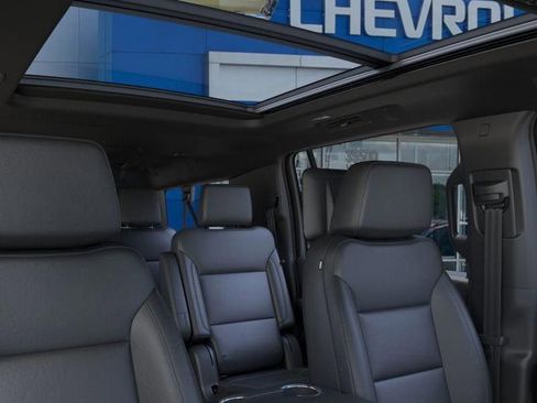 New 2026 Chevrolet Suburban Z71 w/ Z71 Off-Road Package image 24