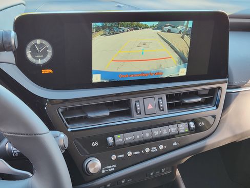 New 2025 Lexus ES 350 w/ Premium Package image 12