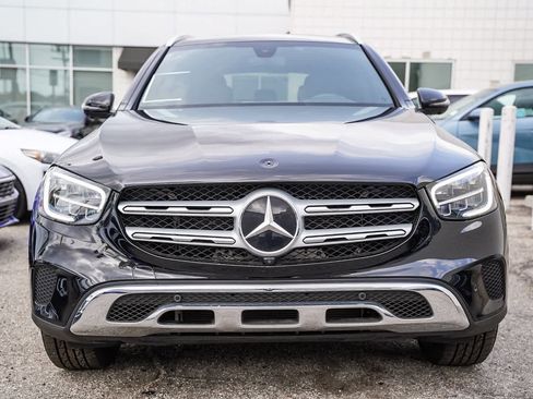 Used 2021 Mercedes-Benz GLC 300 image 2