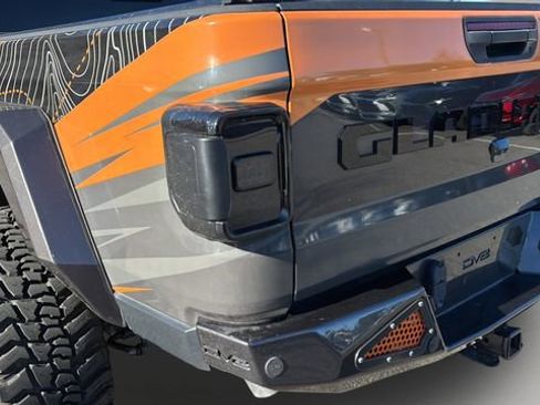 Used 2022 Jeep Gladiator Sport image 35