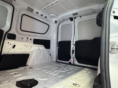 Used 2021 RAM ProMaster City Tradesman FWD image 16