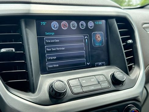 Used 2019 GMC Acadia SLT FWD image 25