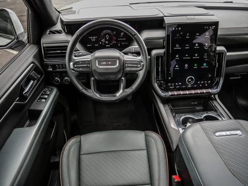 Used 2025 GMC Yukon AT4 w/ AT4 Premium Package AWD/4WD image 56