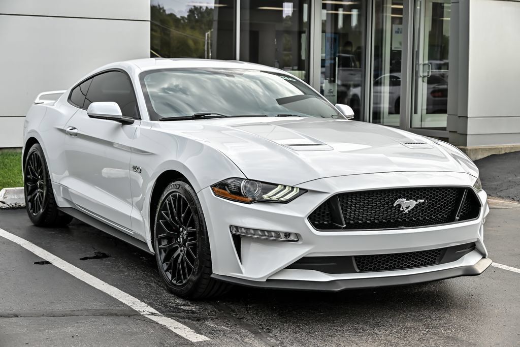 Used 2018 Ford Mustang GT w/ GT Performance Package RWD image 9