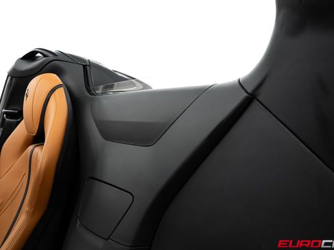 Used 2021 Ferrari 812 GTS RWD image 42