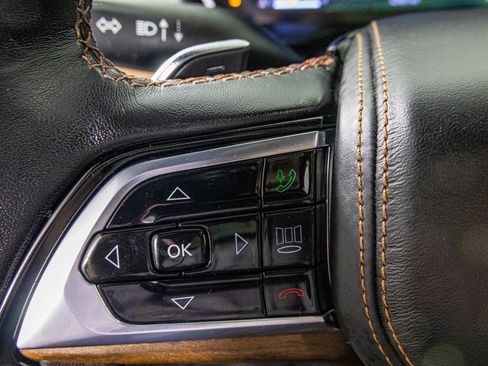 Used 2022 Jeep Grand Cherokee Summit AWD/4WD image 35