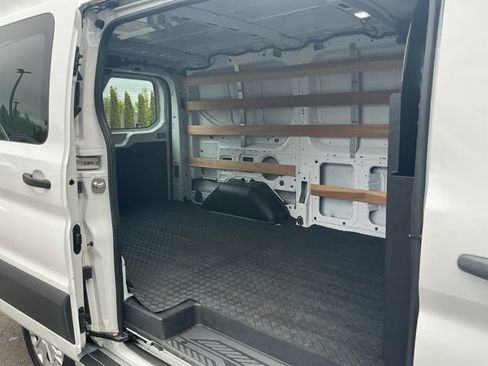 Used 2024 Ford Transit 250 Low Roof w/ Exterior Upgrade Package RWD image 9