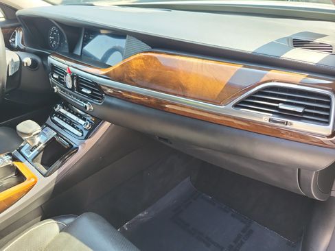 Used 2018 Genesis G90 5.0 Ultimate RWD image 24