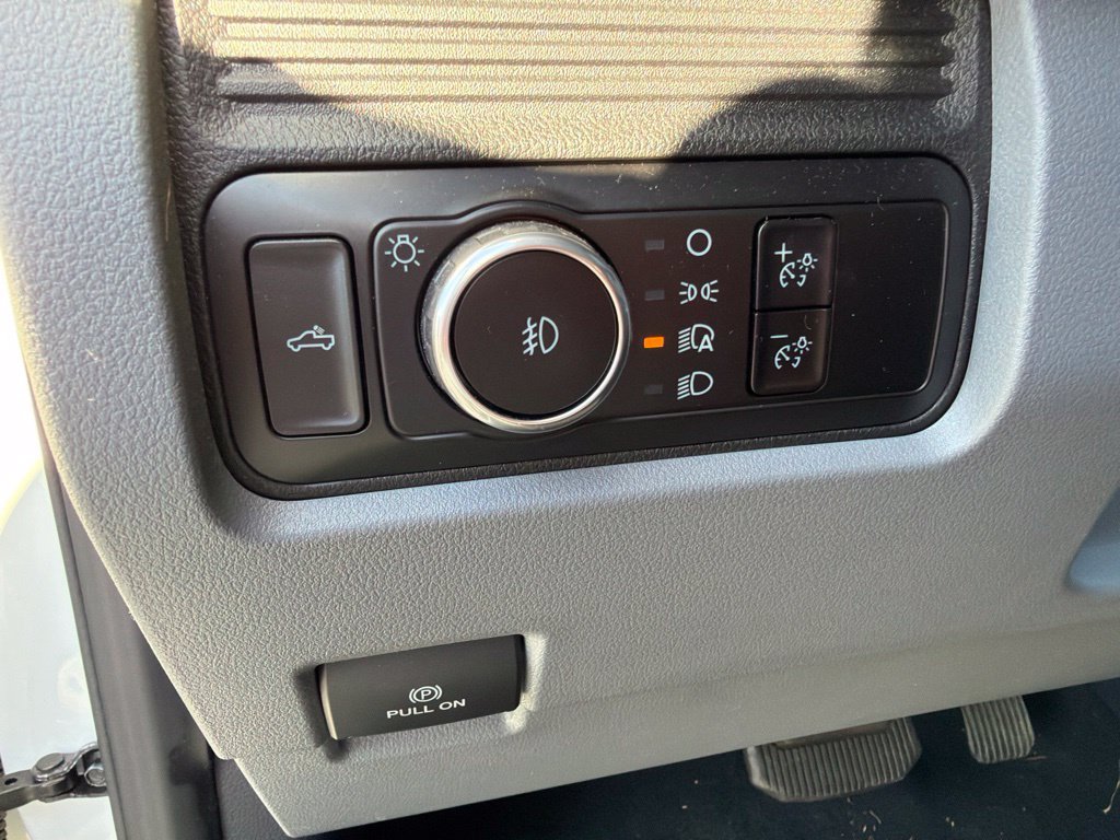 Used 2023 Ford F250 XL w/ STX Appearance Package AWD/4WD image 10