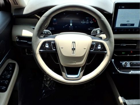 Used 2023 Lincoln Corsair AWD w/ Equipment Group 101A image 12