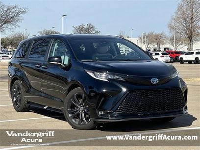 Used 2025 Toyota Sienna XSE