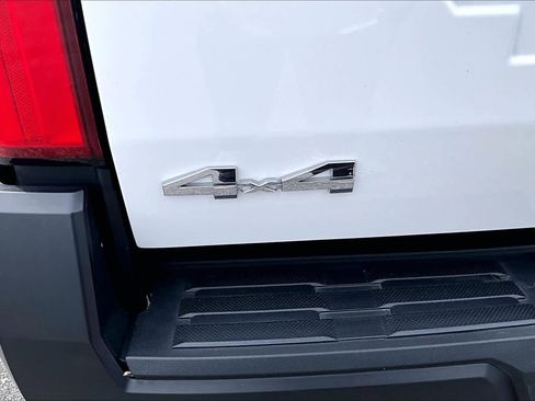 Used 2024 Toyota Tacoma SR w/ SR Upgrade Package image 9