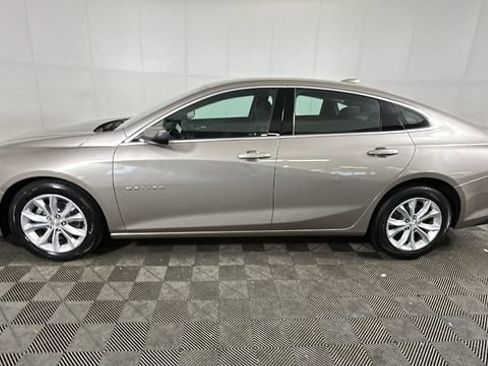 Used 2023 Chevrolet Malibu LT FWD image 5