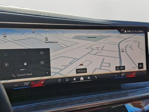 Used 2025 BMW 760i xDrive w/ Executive Package AWD/4WD image 18