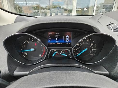 Used 2017 Ford Escape SE w/ Equipment Group 201A AWD/4WD image 22