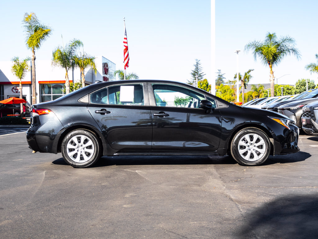 Used 2022 Toyota Corolla LE FWD image 10