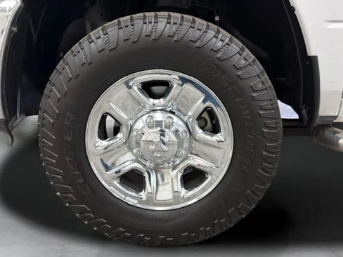 Used 2018 RAM 2500 Tradesman w/ Chrome Appearance Group AWD/4WD image 29