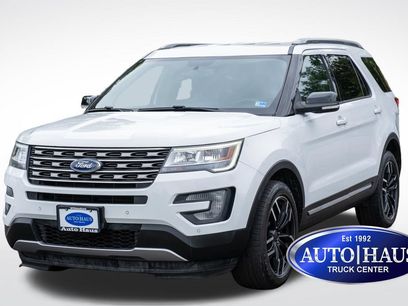 Used 2017 Ford Explorer XLT w/ Equipment Group 202A