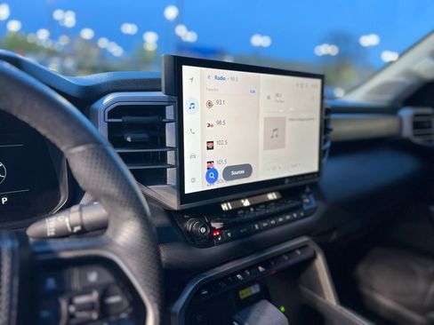 Used 2024 Toyota Tundra Limited image 27