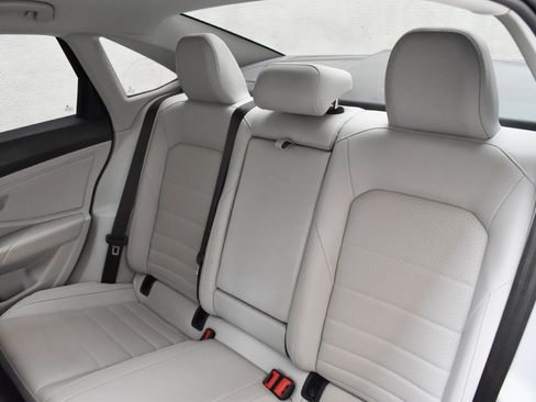 Used 2022 Volkswagen Jetta SE image 25