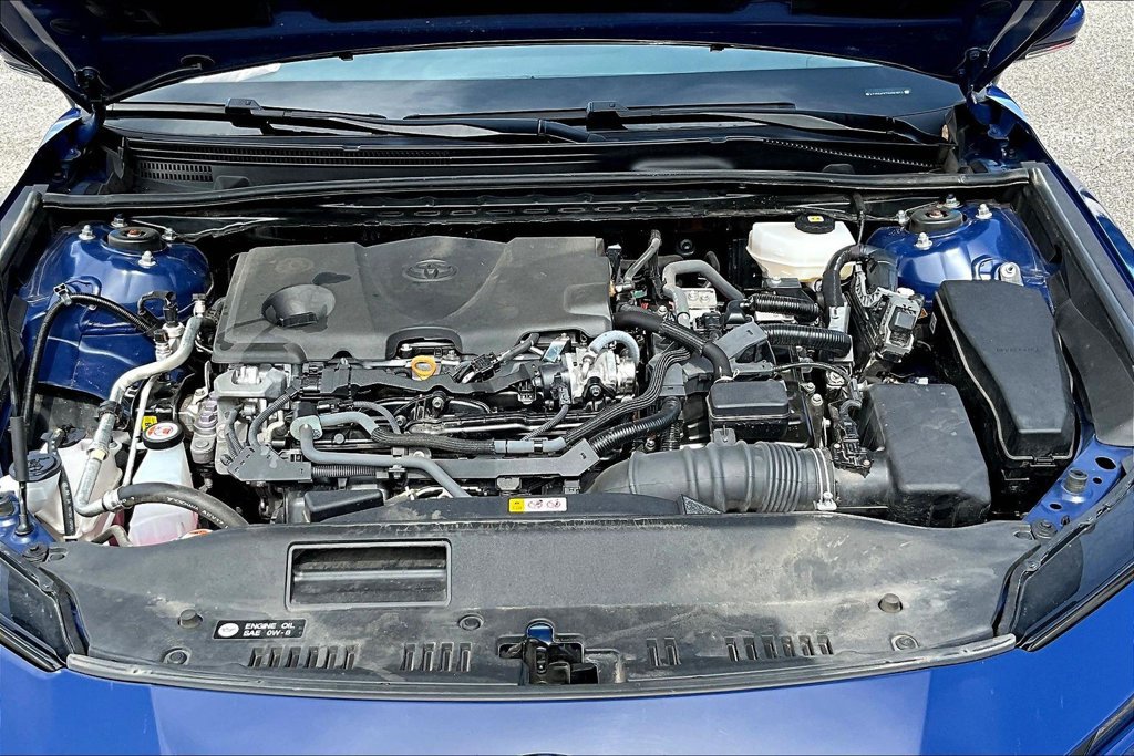 Used 2025 Toyota Camry SE FWD image 29