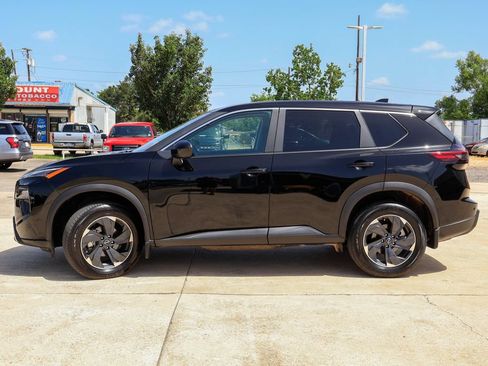 Certified 2026 Nissan Rogue SV w/ Cold Weather Package FWD image 24