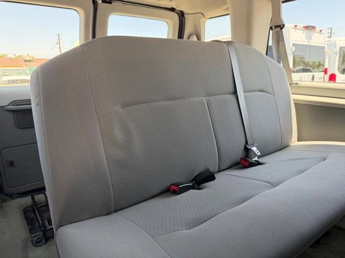 Used 2011 Ford E-350 and Econoline 350 XLT RWD image 38