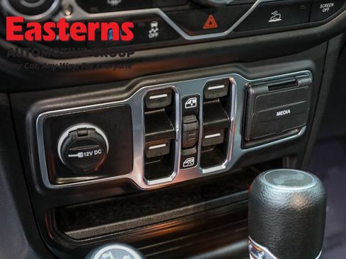 Used 2023 Jeep Wrangler Unlimited w/ 8.4" Radio Group image 21