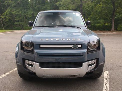 New 2025 Land Rover Defender 110 S image 8