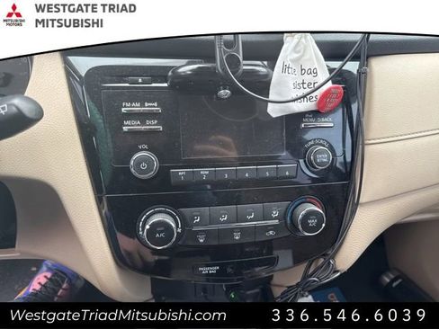 Used 2017 Nissan Rogue S image 12